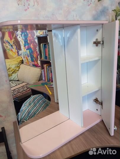 Полка в ванную с зеркалом бу