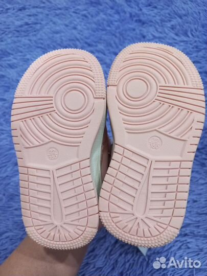 Кроссовки ботиночки зимние для девочки 22р