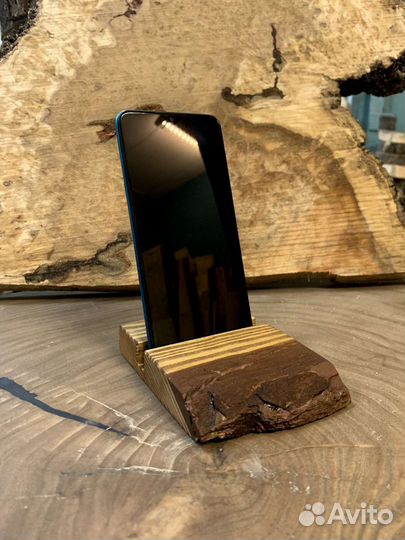 Подставка под телефон