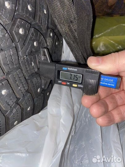 Continental IceContact 2 SUV 215/65 R17 103T