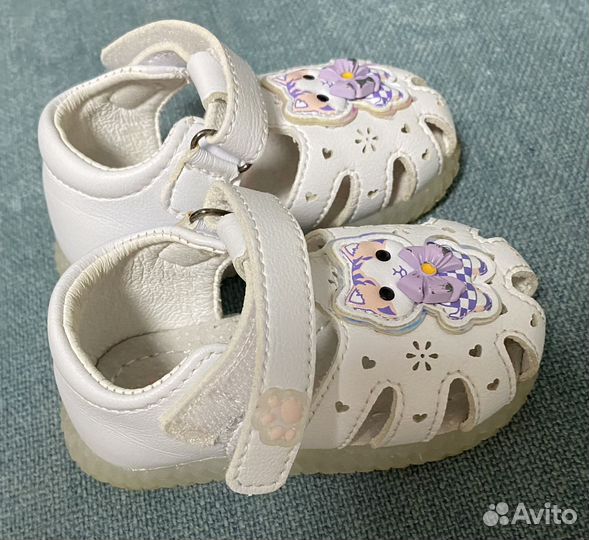 Сандалии для девочки 20 размер