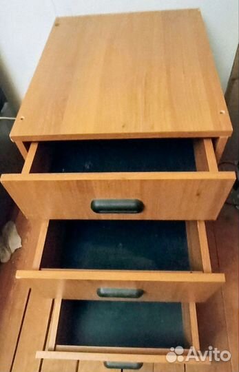 Тумба подкатная для компьютерного стола