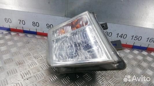 Фара правая nissan navara D40 (8UK02MU01)