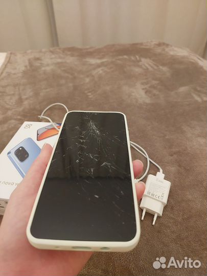 HUAWEI nova Y61, 4/64 ГБ