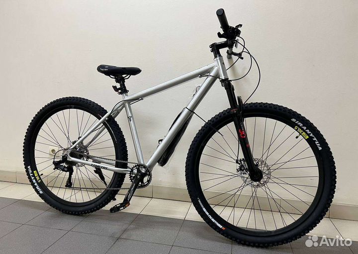 Велосипед новый алюминиевый 30.5