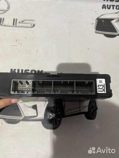 Блок управления Lexus Rx4