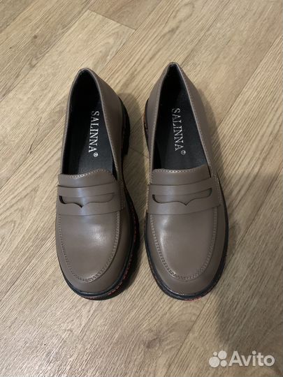 Лоферы женские 38 размер