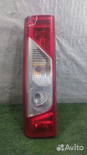 Фонарь задний наружный левый Peugeot Expert 2010