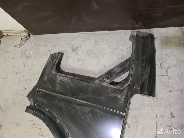 Крыло заднее левое Land Rover Discovery L319