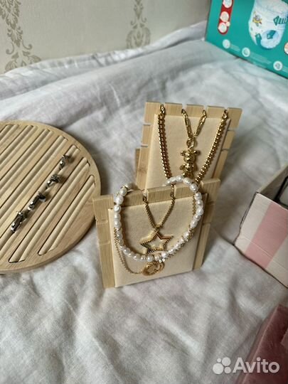 Подставки под бижутерию