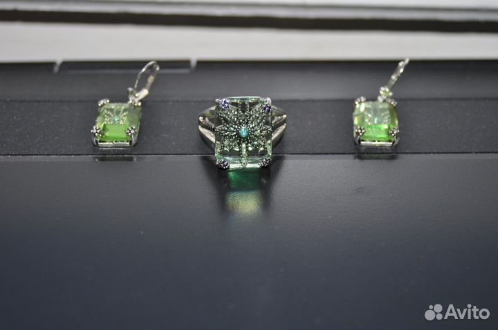 Комплект украшений