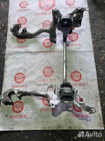 Подрамник Audi A4 B8 CDN 2009