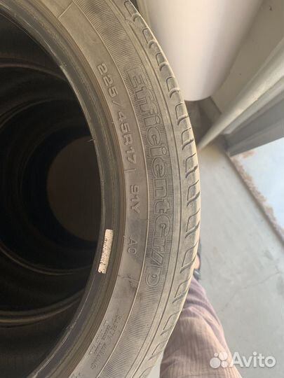 Goodyear EfficientGrip 225/45 R17