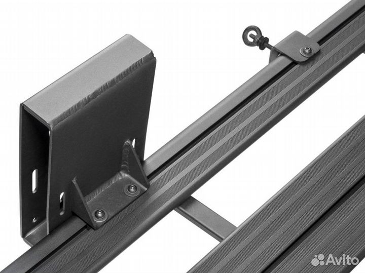 Крепление Rival для перевозки топора на крыше