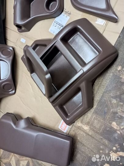 Полный комплект пластика УАЗ Буханка