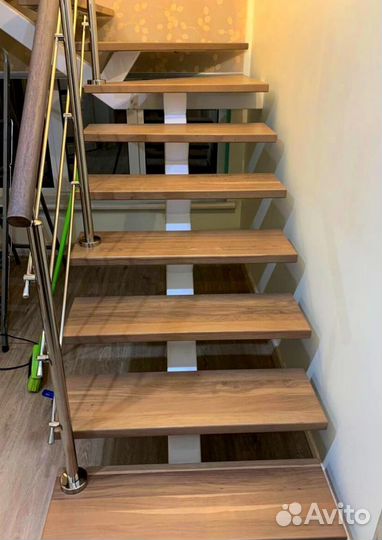 Металлокаркас для лестницы 