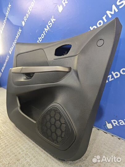 Обшивка двери передняя левая Renault Kaptur