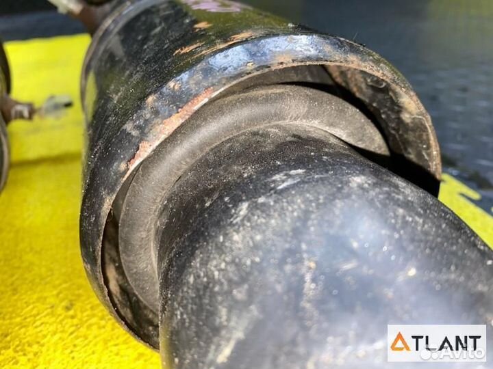 Стойка подвески задний toyota crown majesta