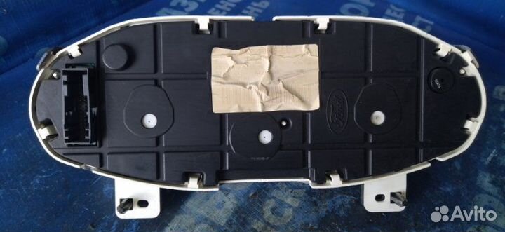 Панель приборов Ford Fiesta 6 купе spja 2010