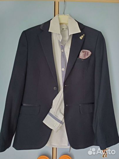 Костюм школьный и рубашка MiLi 138