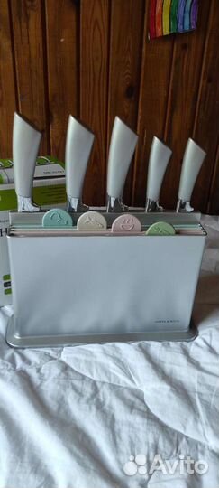 Набор разделочных досок и ножей