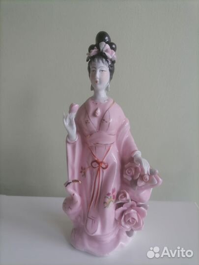 Ретро статуэтка фарфор гейша 20 см