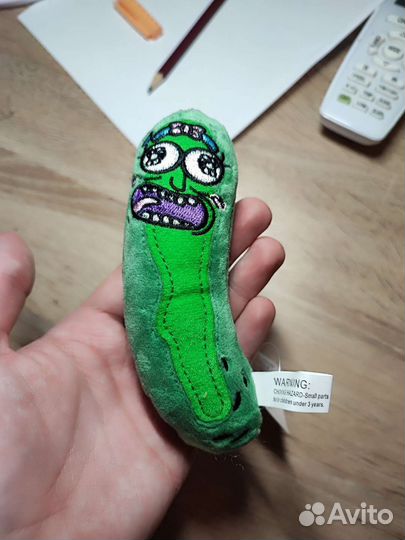 Мягкая игрушка брелок Огурчик Рик