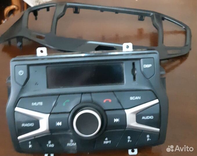 Радио на весту