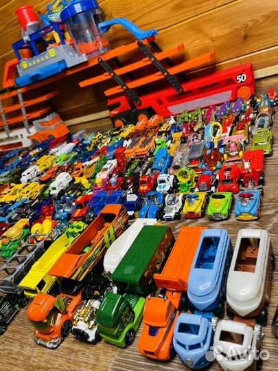 Машинки хот вилс hot wheels