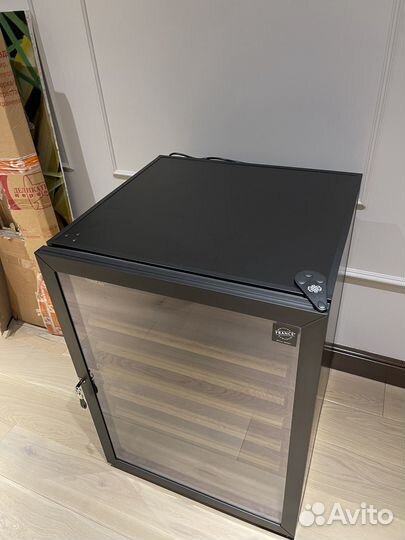 Винный шкаф evrocave V-prem-S Франция