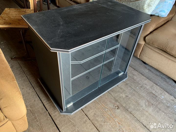 Тумба под телевизор