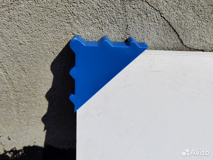 Защитные уголки для мебельного производства