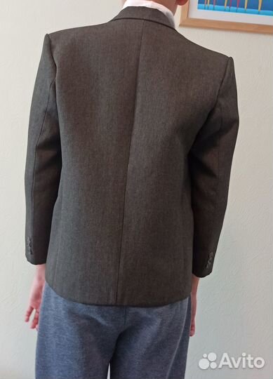 Пиджак и жилет на мальчика