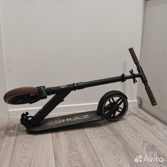 Самокат взрослый Shulz