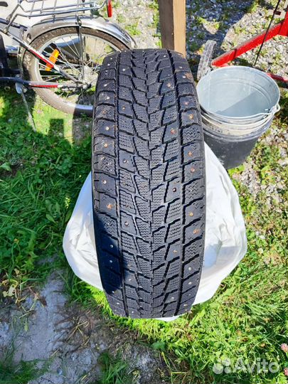 Toyo 310 215/70 R16