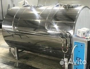 Танк охладитель молока закрытого типа 1000л г871