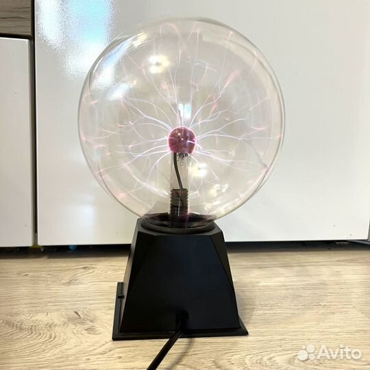 Электрический плазменный шар Тесла