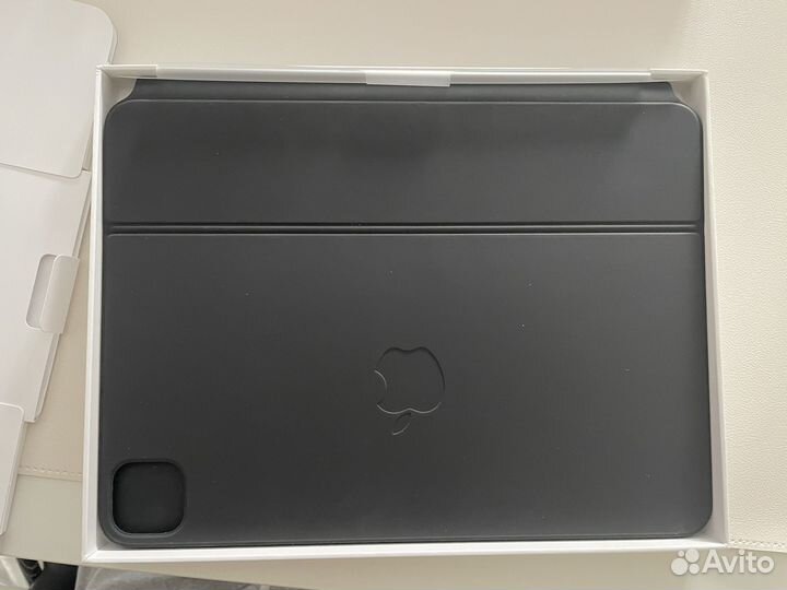 Apple magic keyboard iPad pro 11