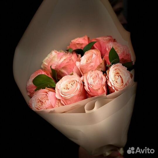 Розы 50 см пионовидные Эквадор Кахала 75 шт