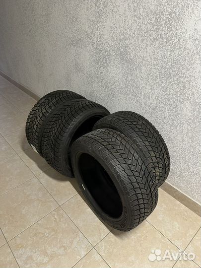 Michelin X-Ice Snow 235/45 R18 98H