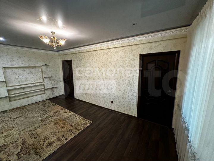 3-к. квартира, 55 м², 3/5 эт.