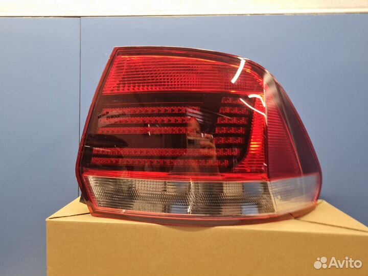 Фонарь на крыло правый Volkswagen Polo Sedan 2011