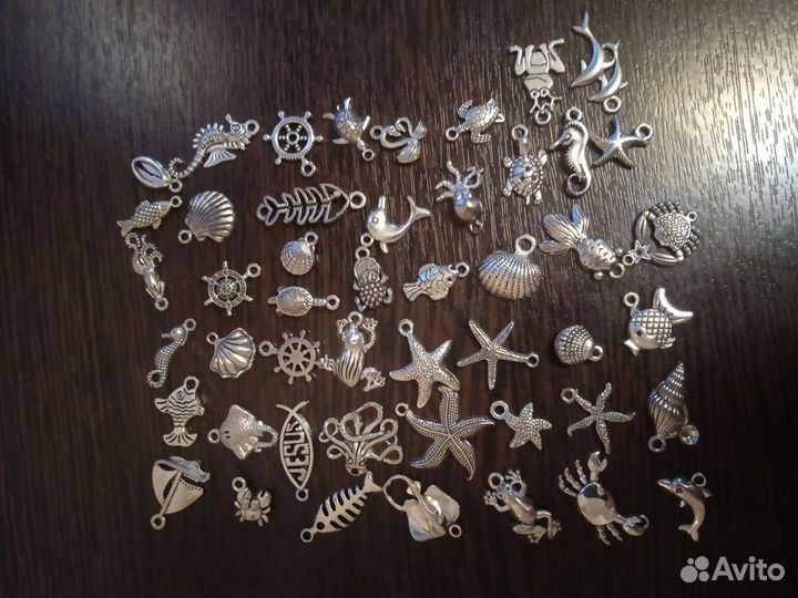 Украшение шарм