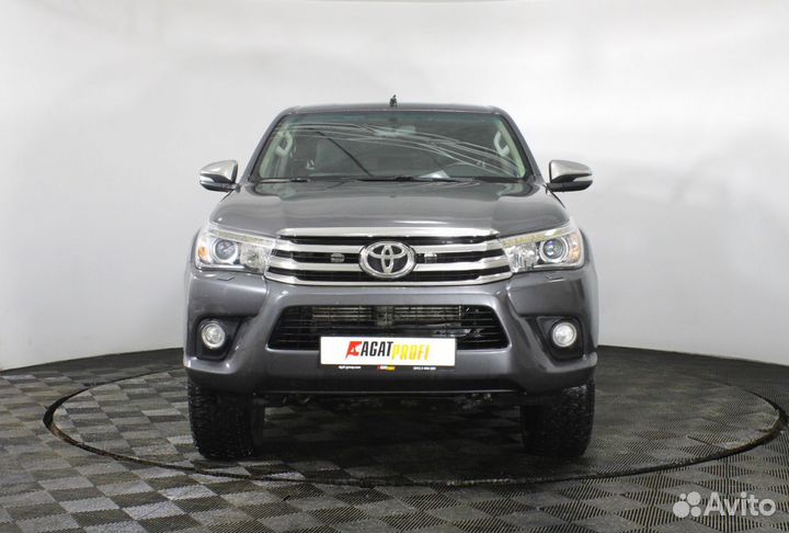 Toyota Hilux 2.8 AT, 2016, 104 007 км