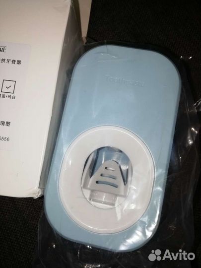 Диспенсер для зубной пасты новый