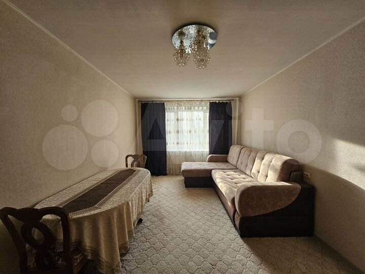 3-к. квартира, 70,4 м², 2/5 эт.