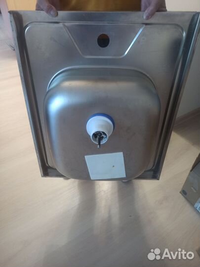 Кухонная мойка из нержавеющей стали