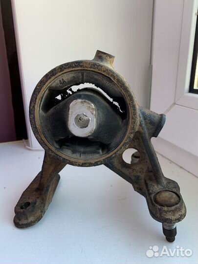 Подушка двигателя toyota rav 4 ACA 30