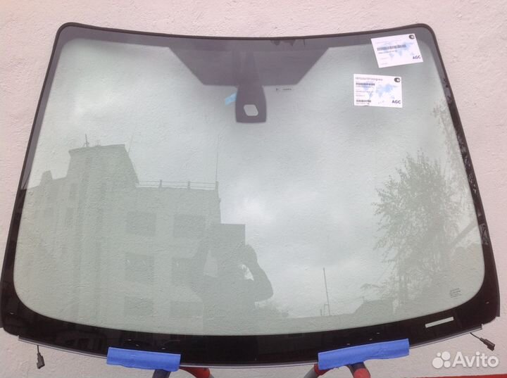 Лобовое стекло ford focus 2 - AGC с обогревом и дд