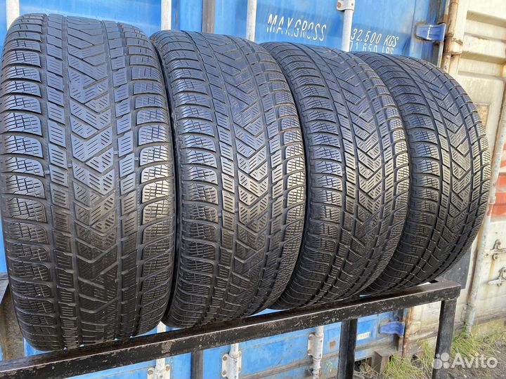 Pirelli Scorpion Winter 265/45 R20